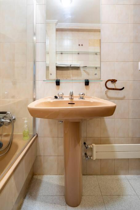 Apartamento Centro De Vigo Con Paking Gratuito 外观 照片